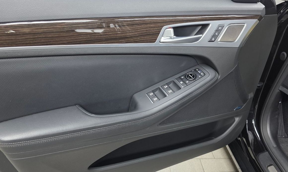 Genesis G80 2018