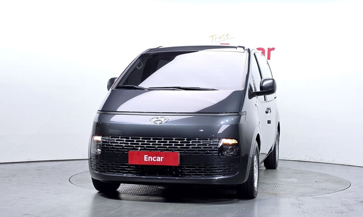Hyundai Staria 2022