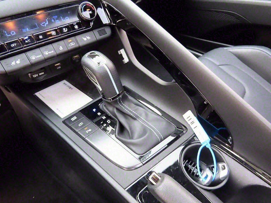 Hyundai AVANTE 2022