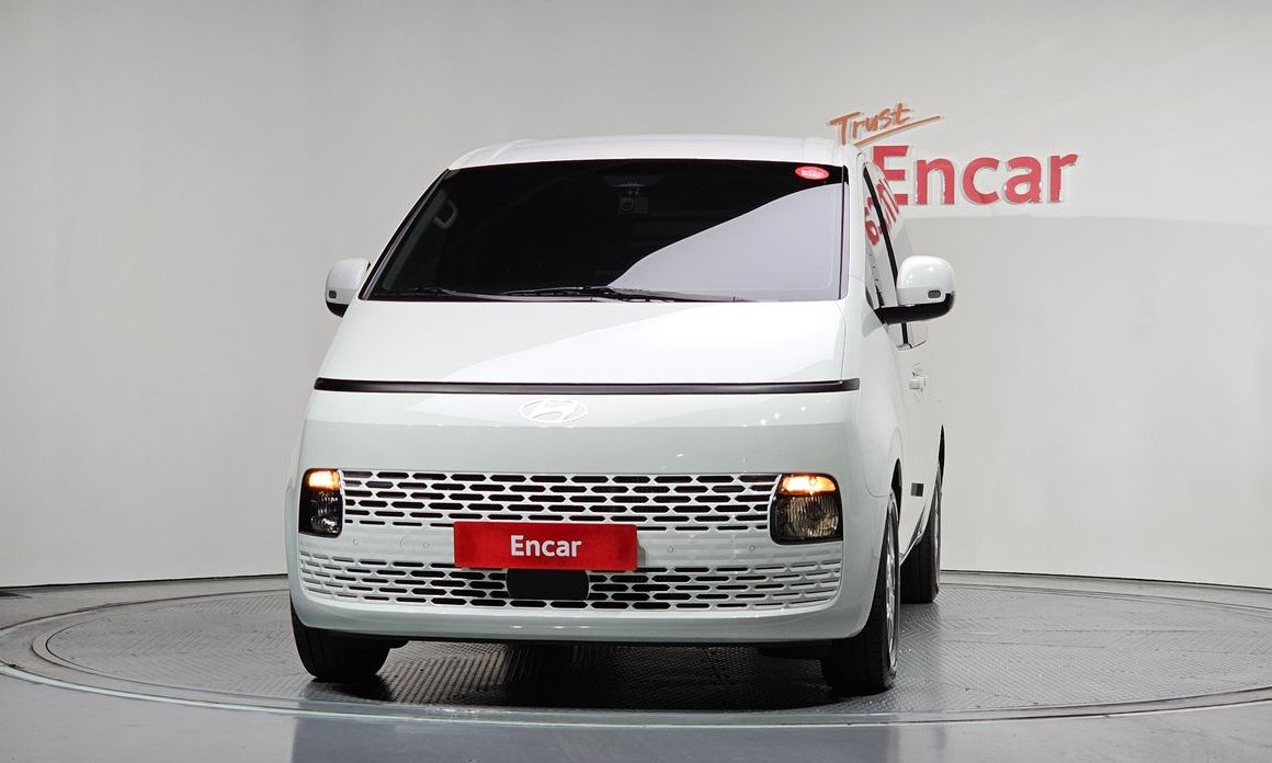 Hyundai Staria 2025