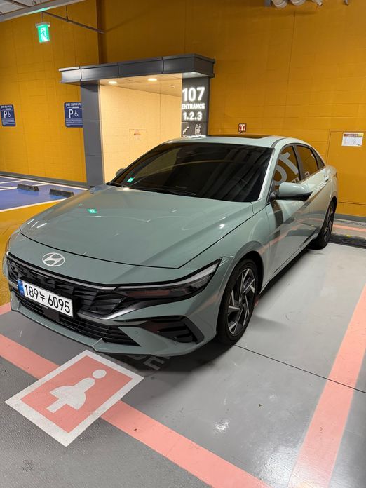 Hyundai AVANTE 2025