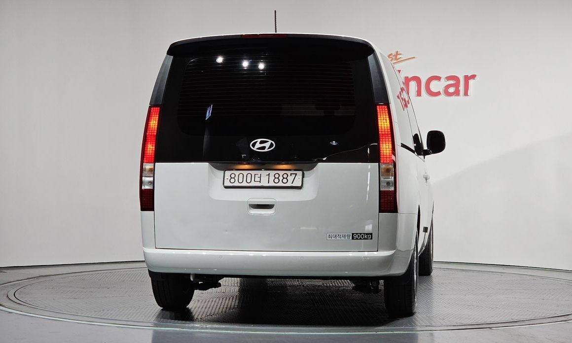 Hyundai Staria 2025