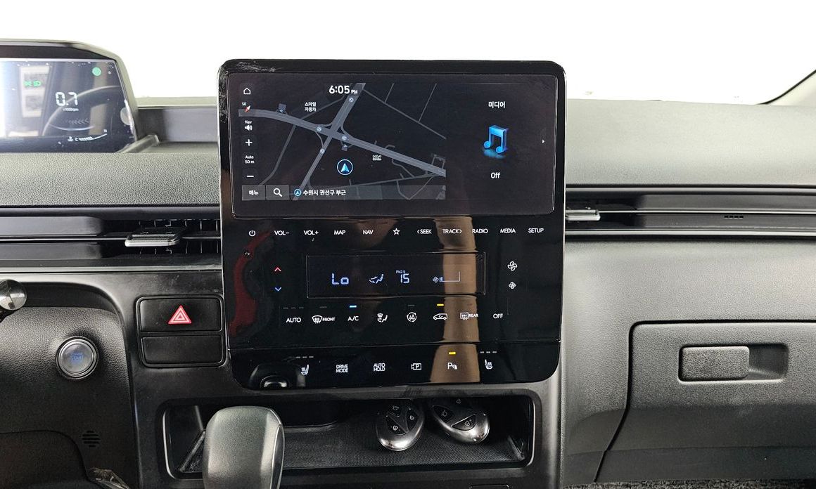 Hyundai Staria 2025