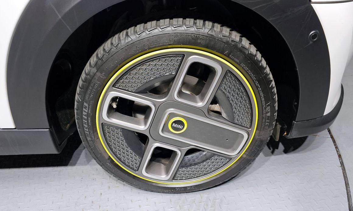 Mini Cooper 2024