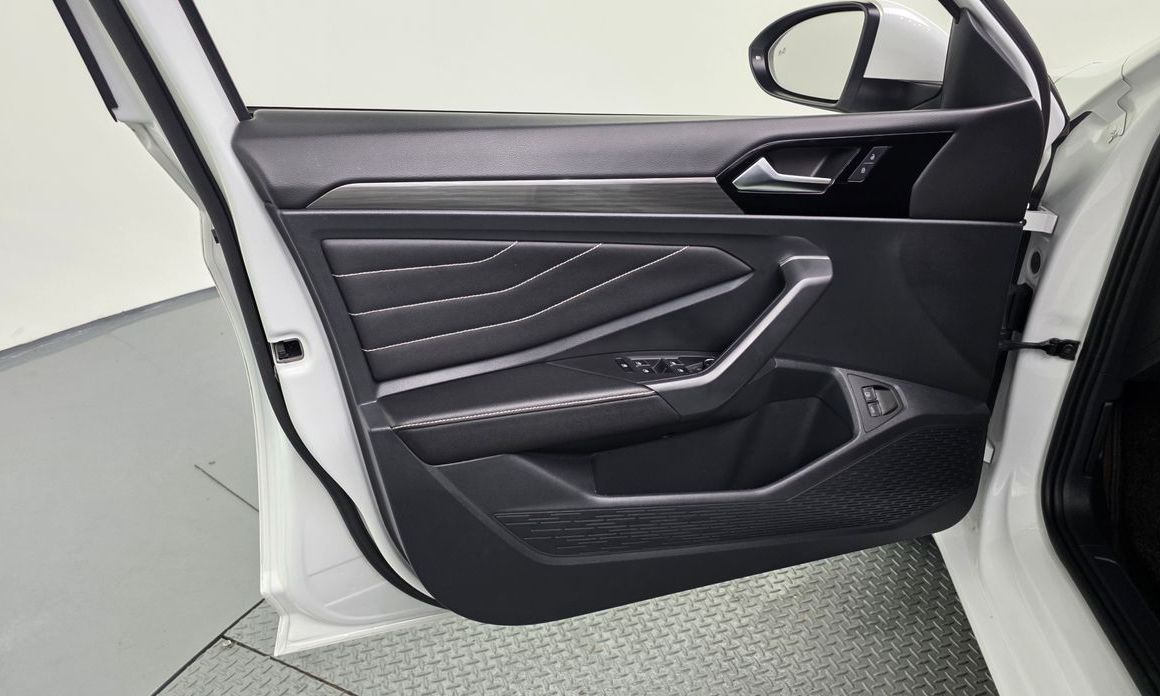 Volkswagen Jetta 2023