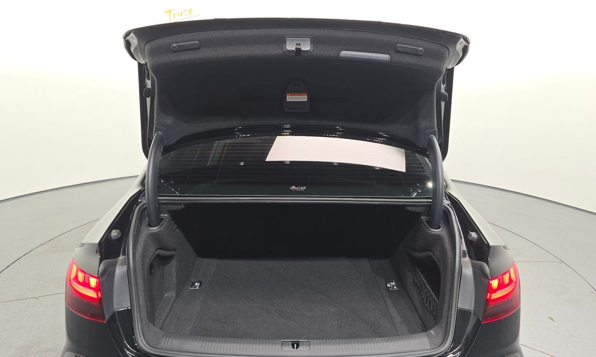 Audi A4 2021
