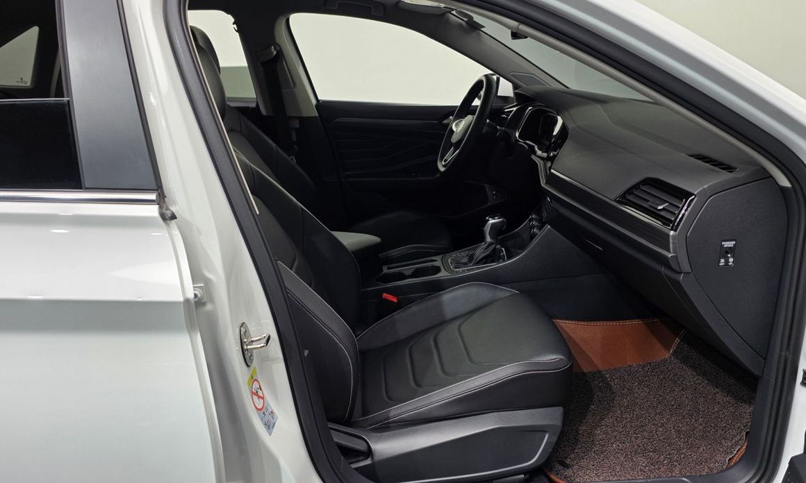 Volkswagen Jetta 2023