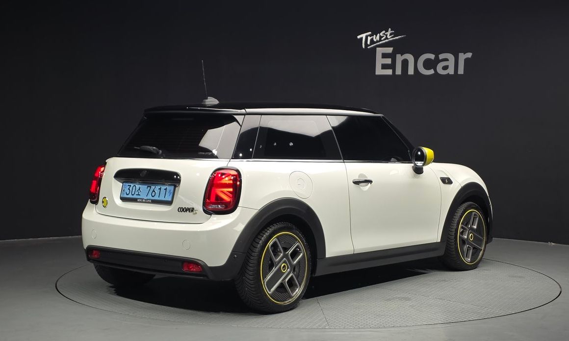 Mini Cooper 2024