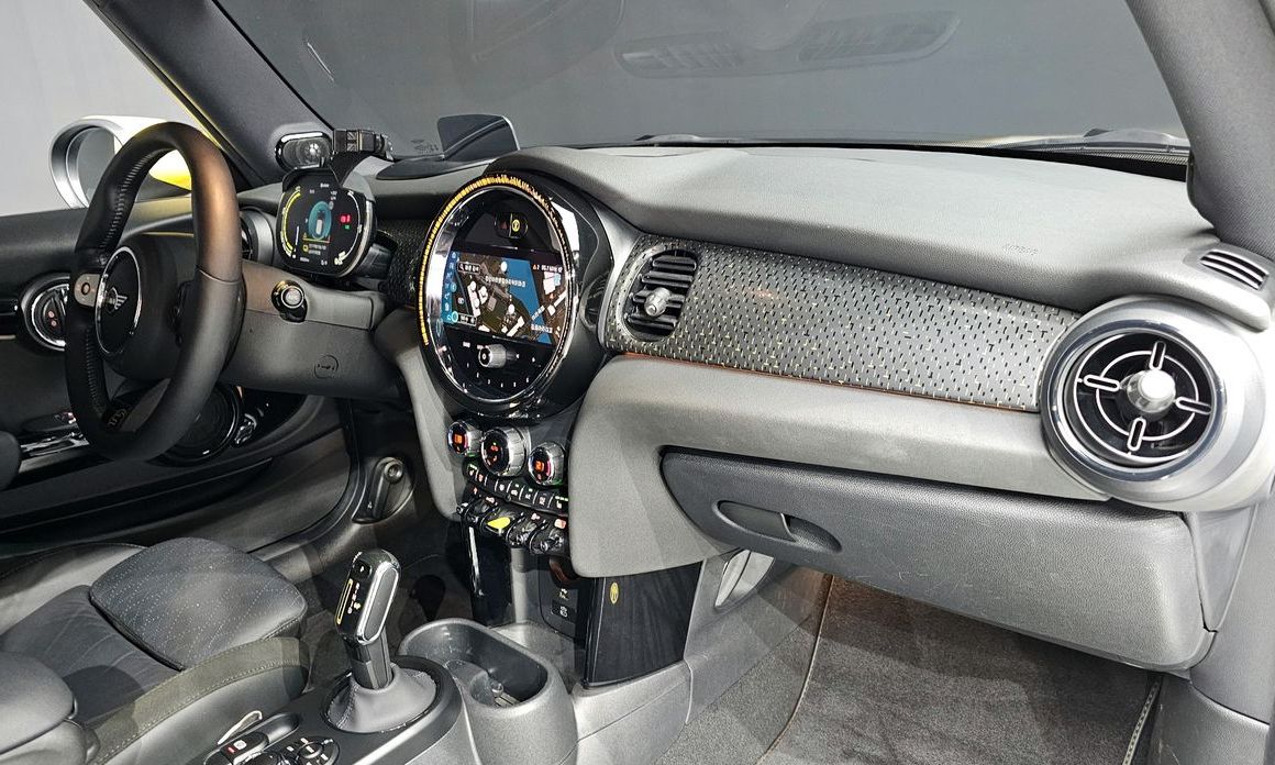 Mini Cooper 2024