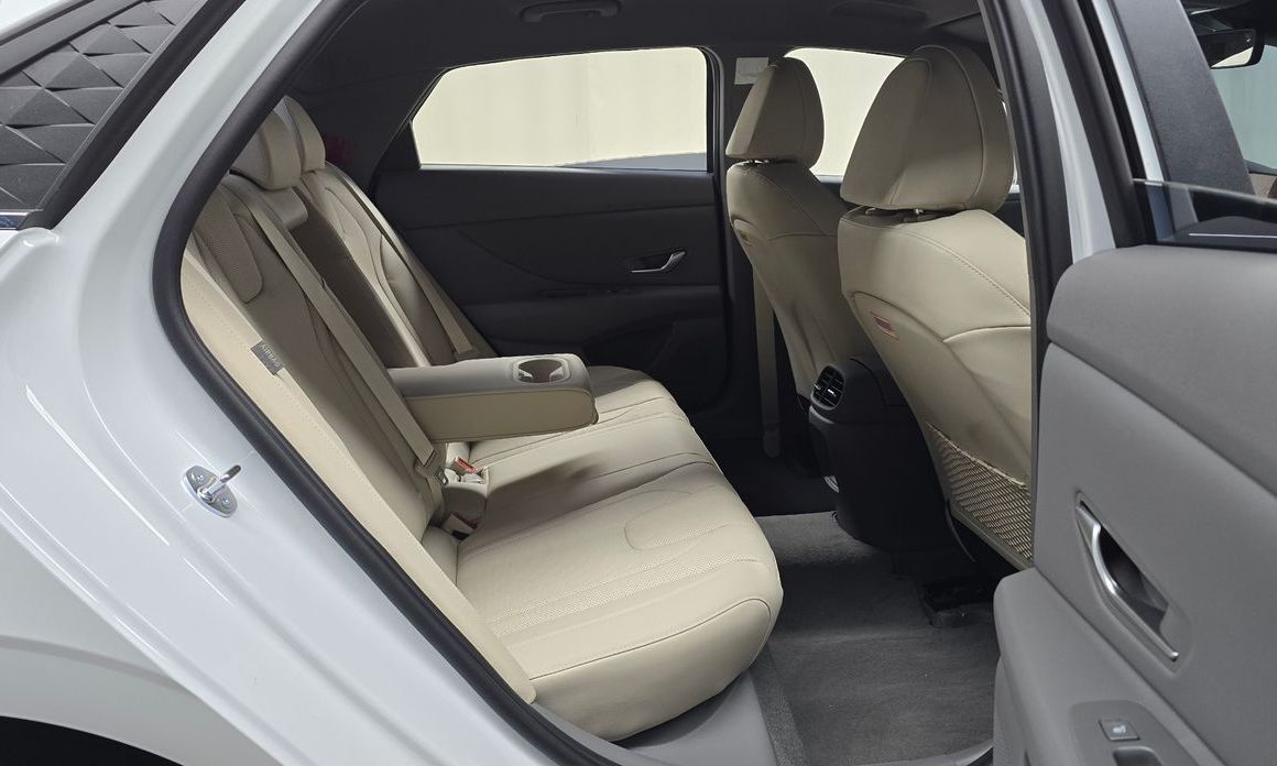 Hyundai AVANTE 2026