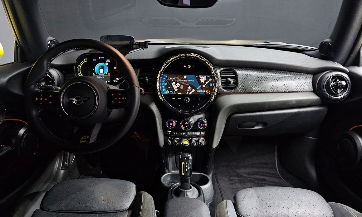 Mini Cooper 2024