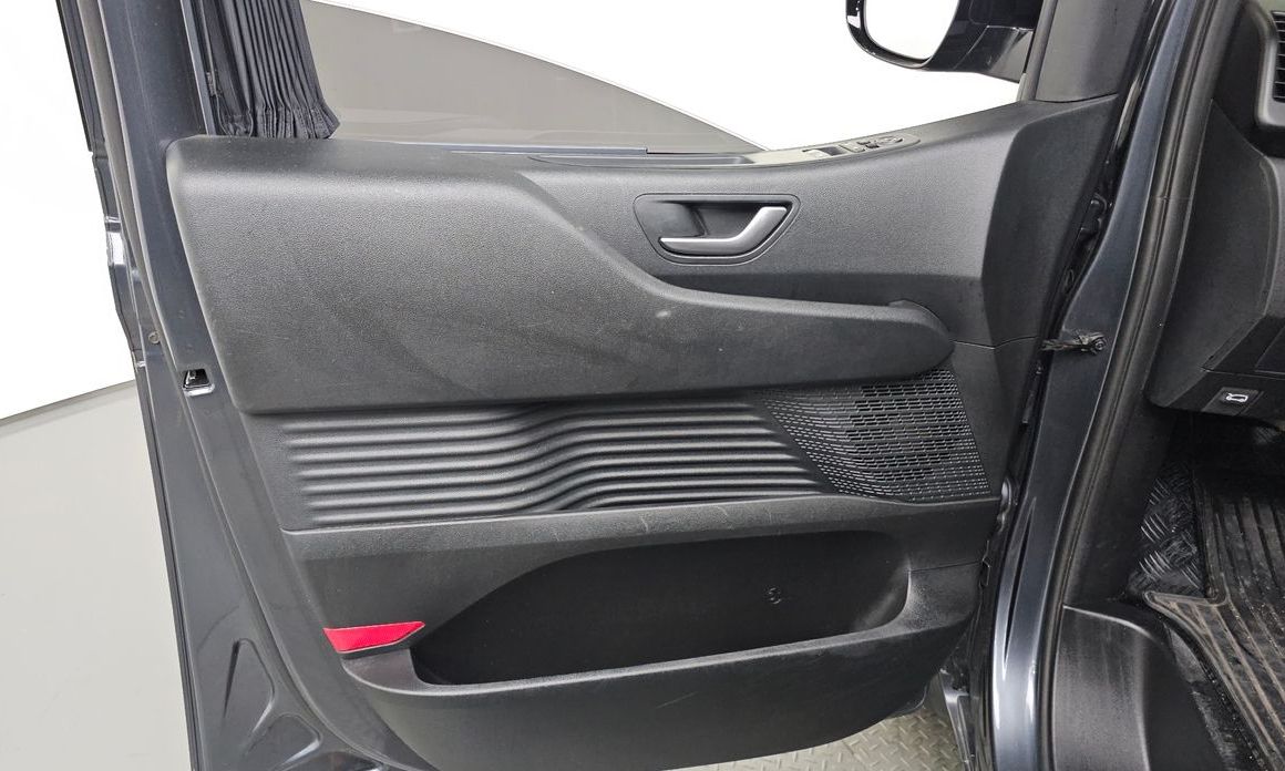 Hyundai Staria 2024