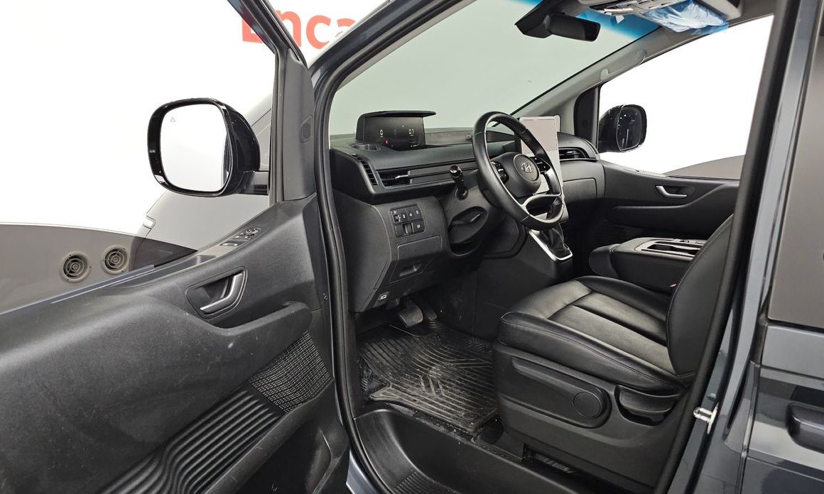 Hyundai Staria 2024