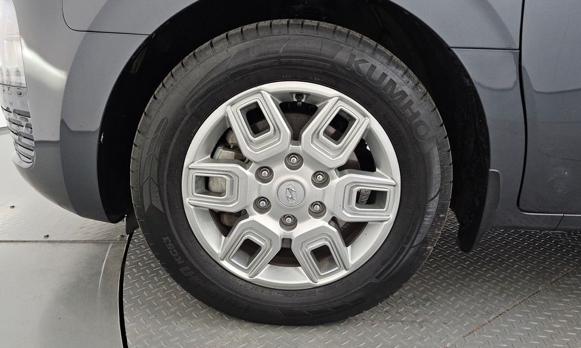 Hyundai Staria 2024