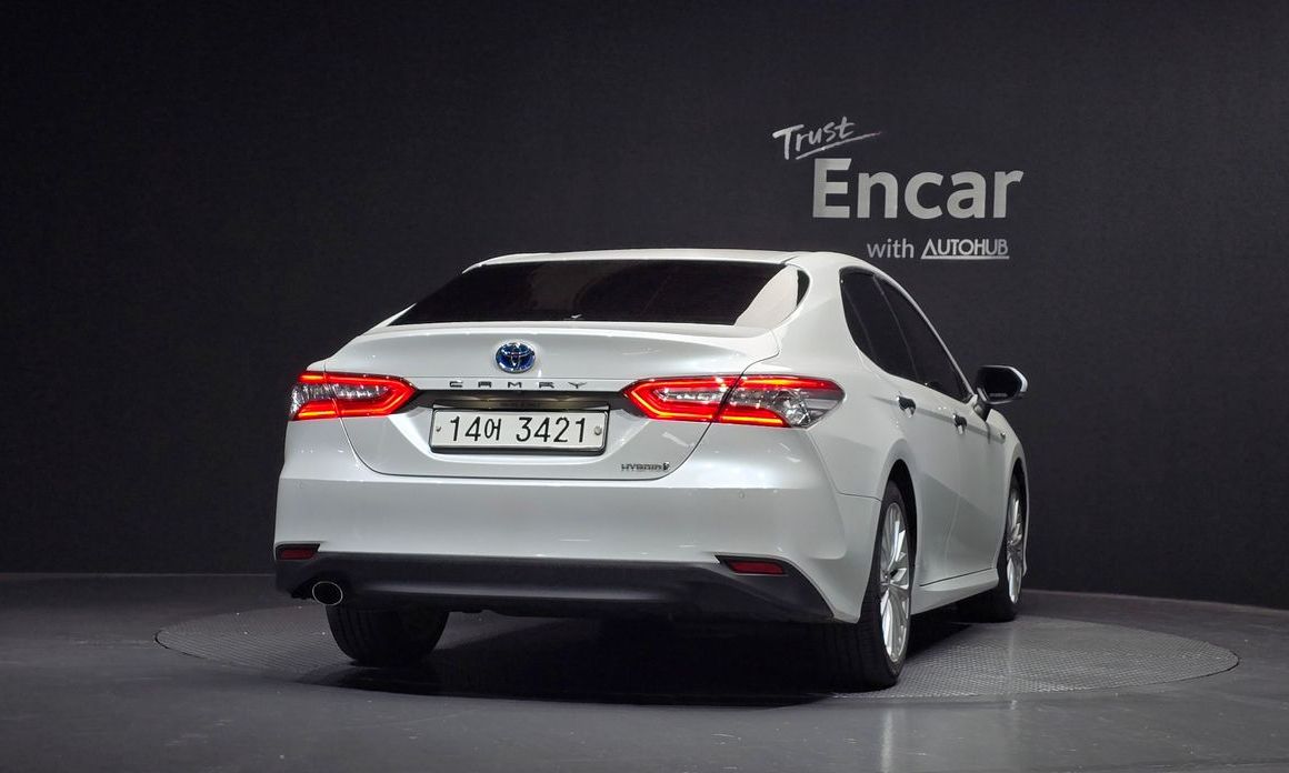 Toyota Camry 2019