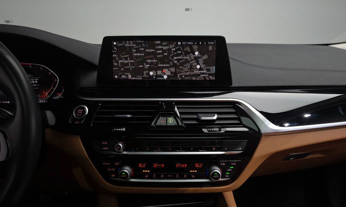 BMW 5-Series 2020
