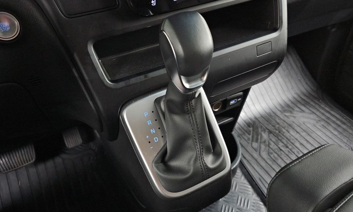 Hyundai Staria 2024