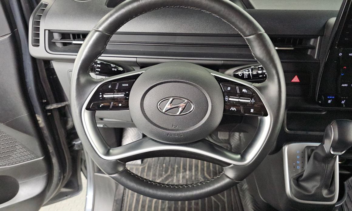 Hyundai Staria 2024