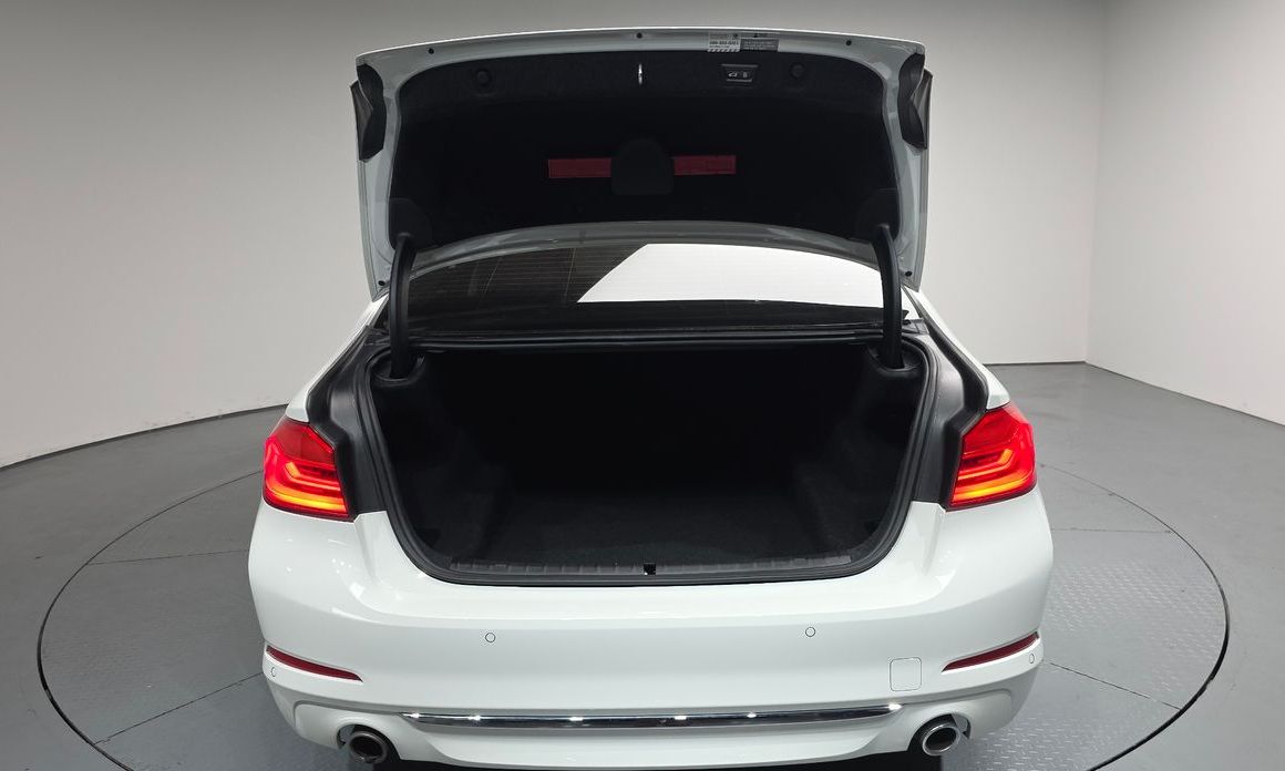 BMW 5-Series 2020