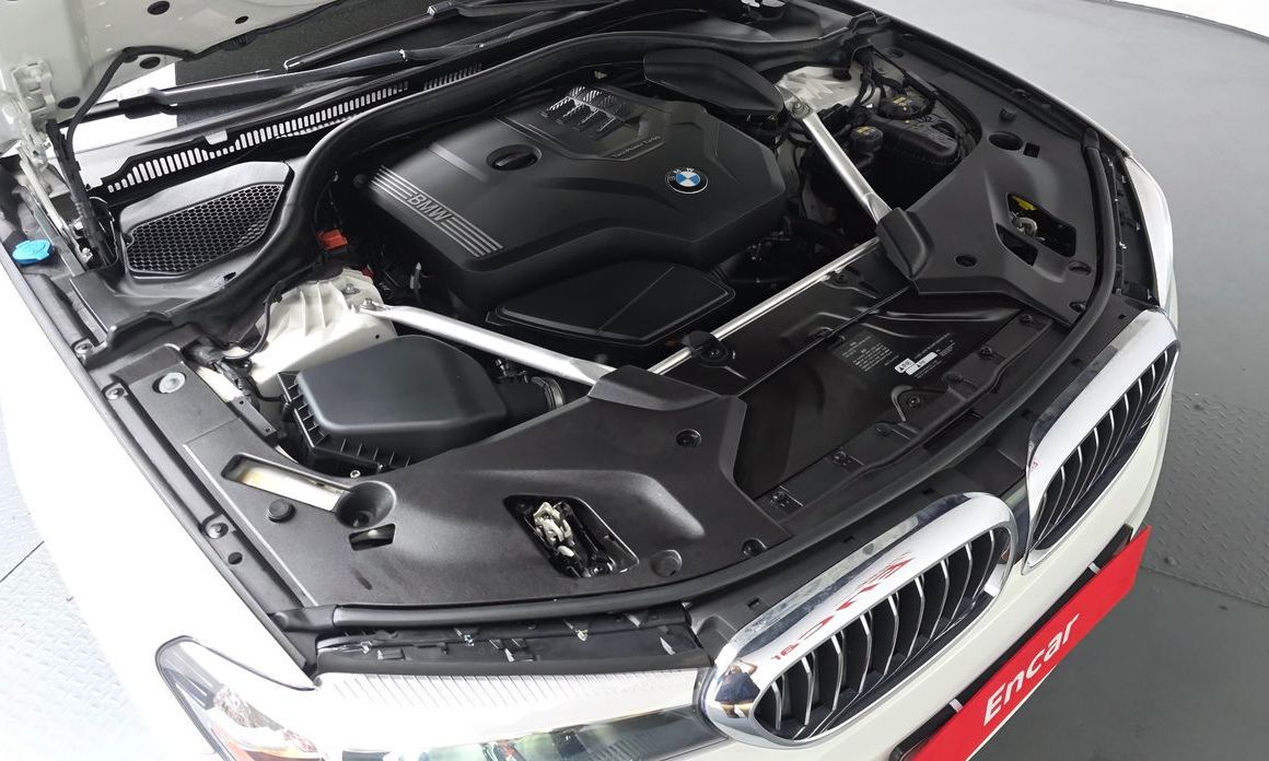 BMW 5-Series 2020