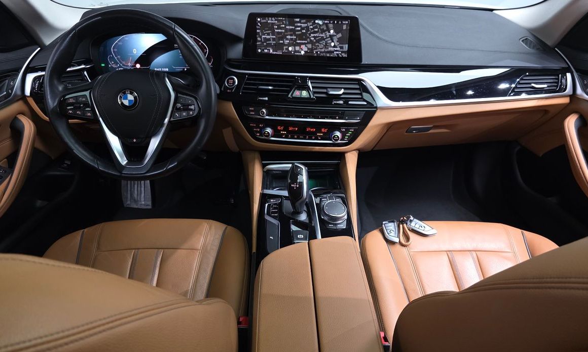 BMW 5-Series 2020