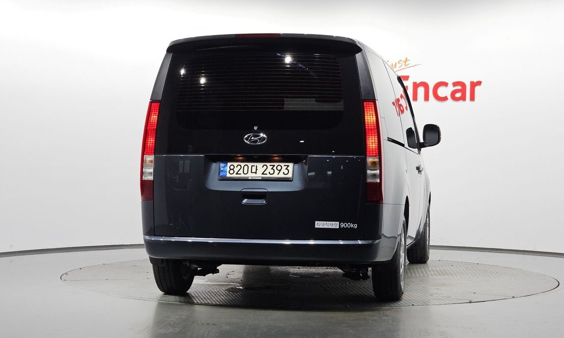 Hyundai Staria 2024