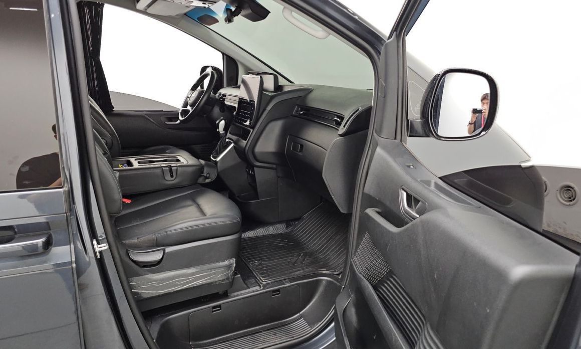 Hyundai Staria 2024