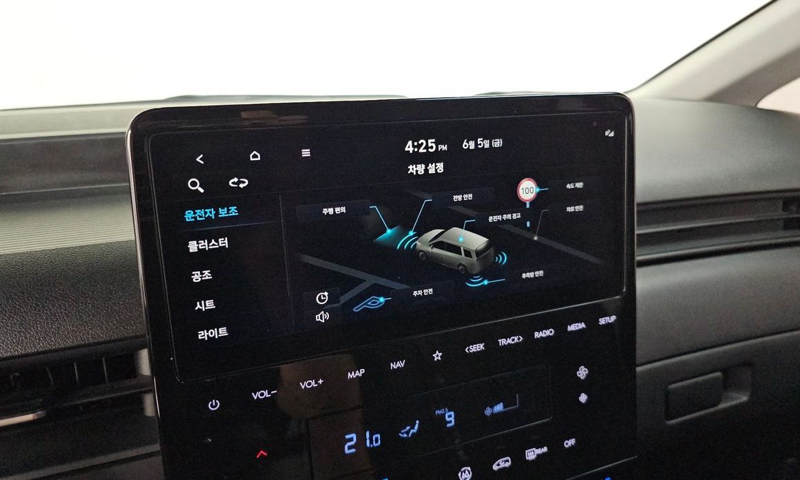 Hyundai Staria 2024