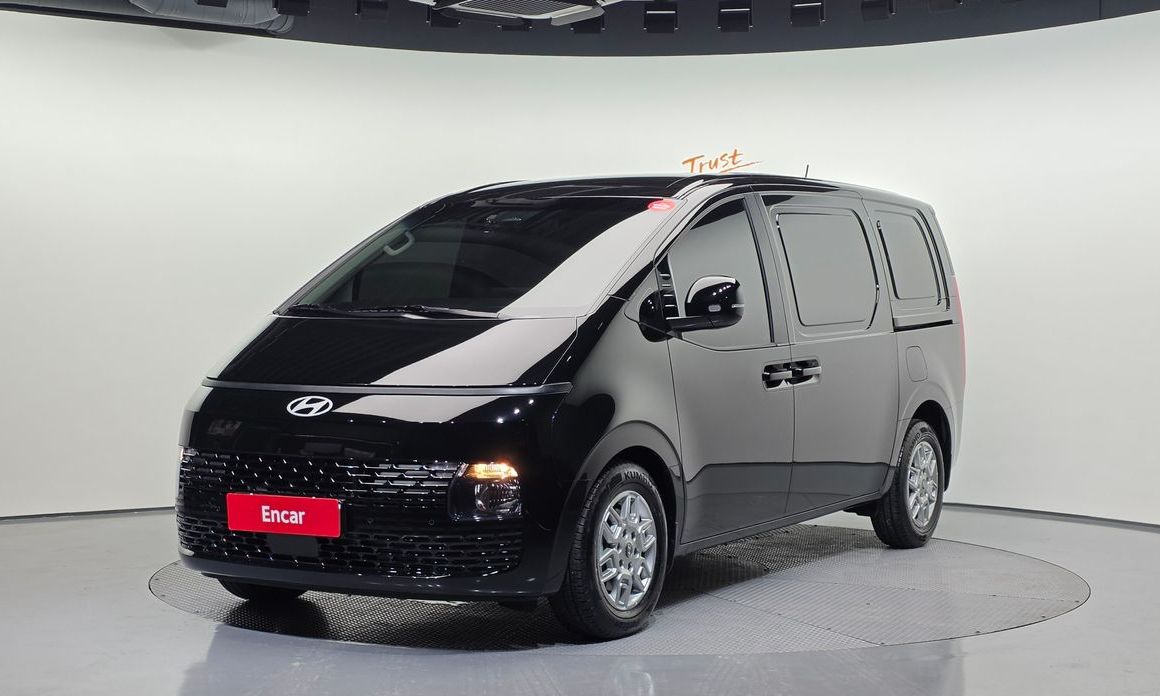 Hyundai Staria 2025