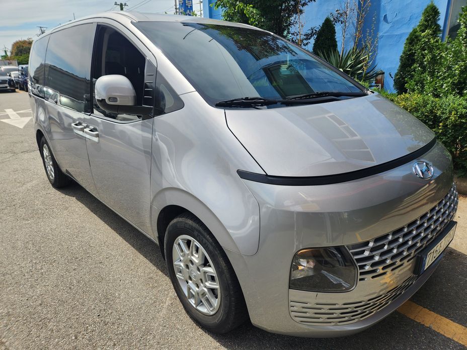 Hyundai Staria 2023