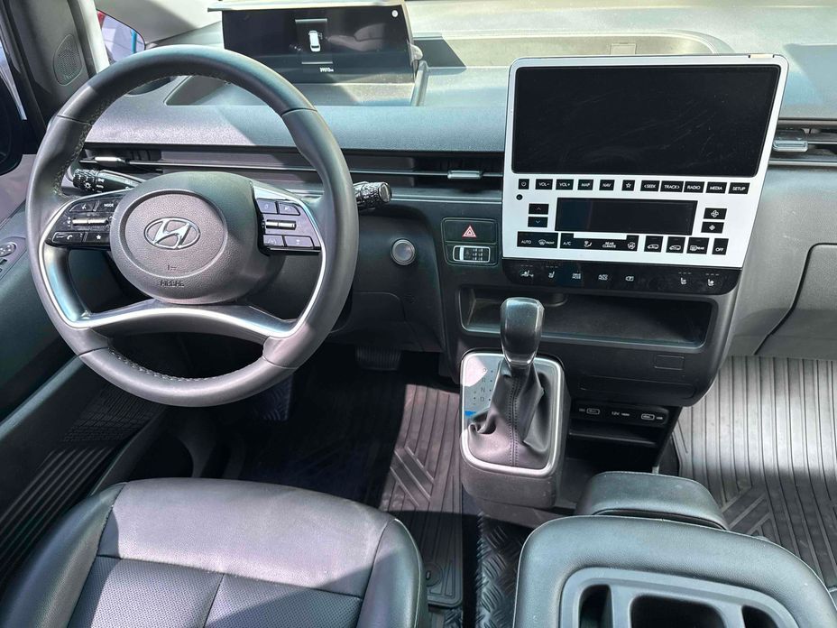 Hyundai Staria 2022