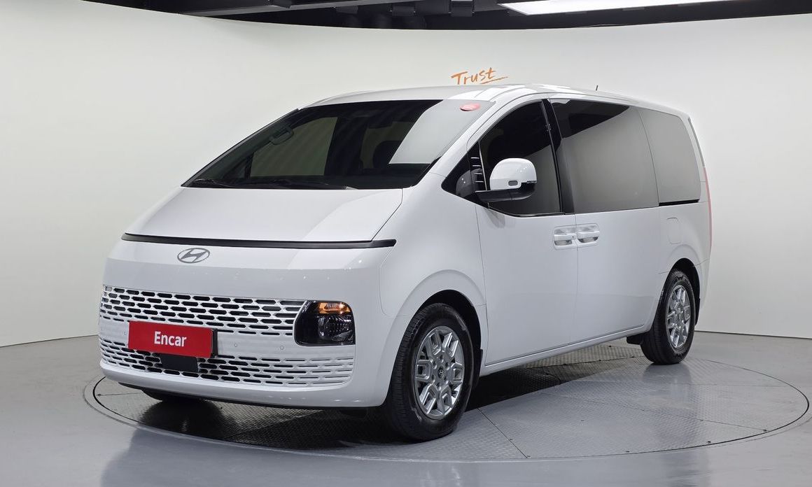 Hyundai Staria 2025