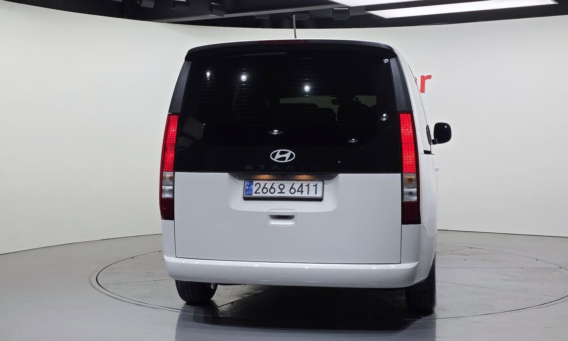 Hyundai Staria 2025