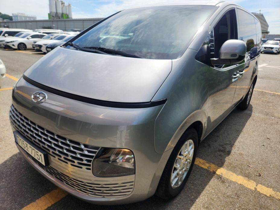 Hyundai Staria 2023