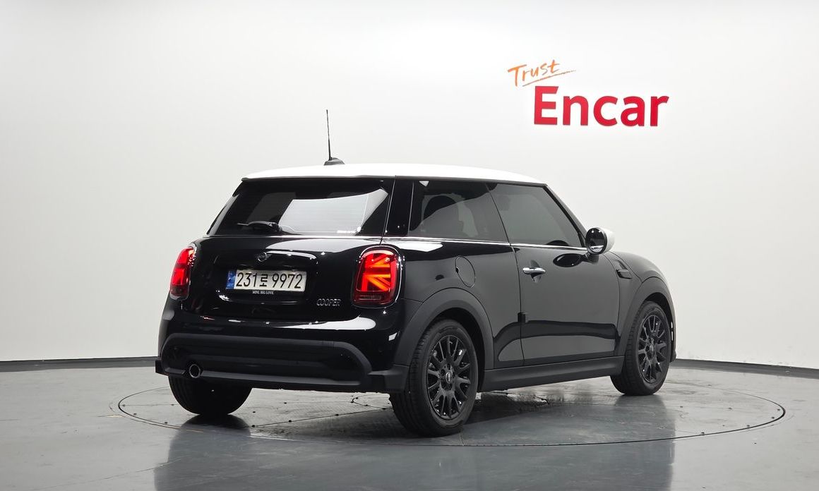 Mini Cooper 2024
