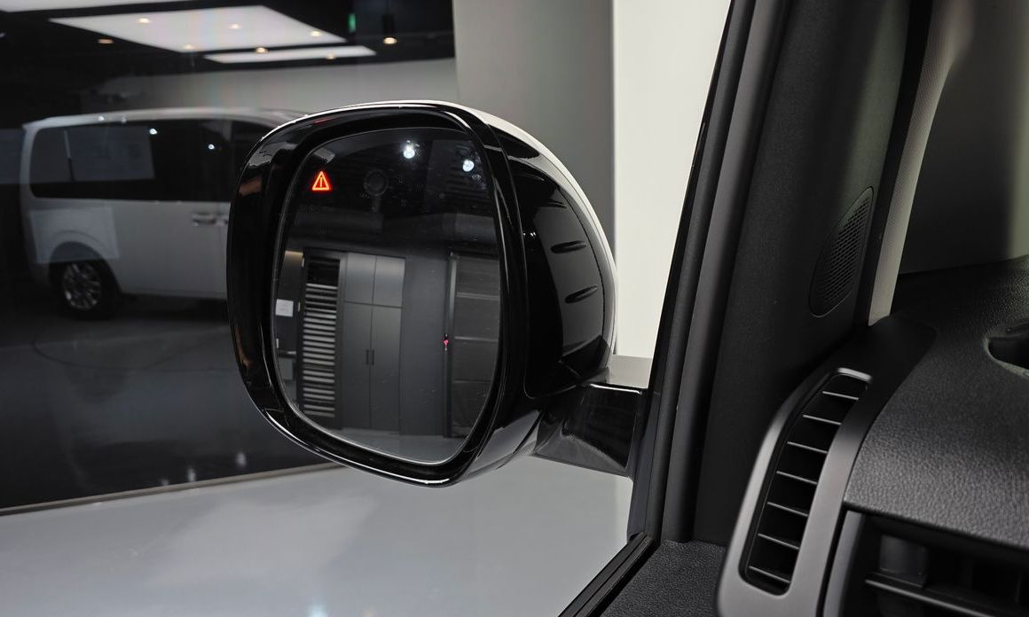 Hyundai Staria 2025