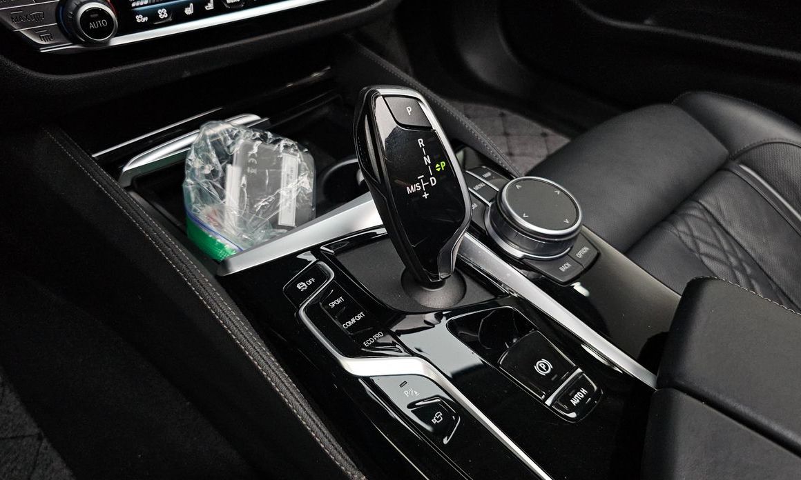 BMW 5-Series 2021