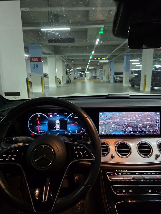 Mercedes-Benz E-Class 2021