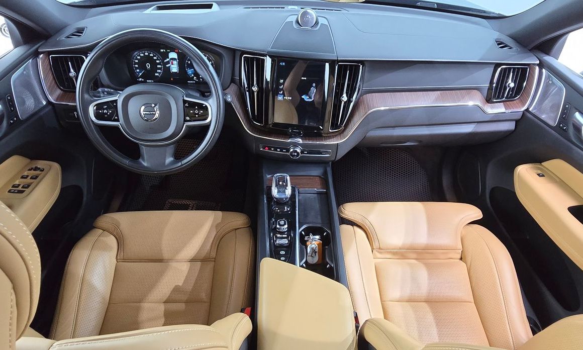 Volvo XC60 2021