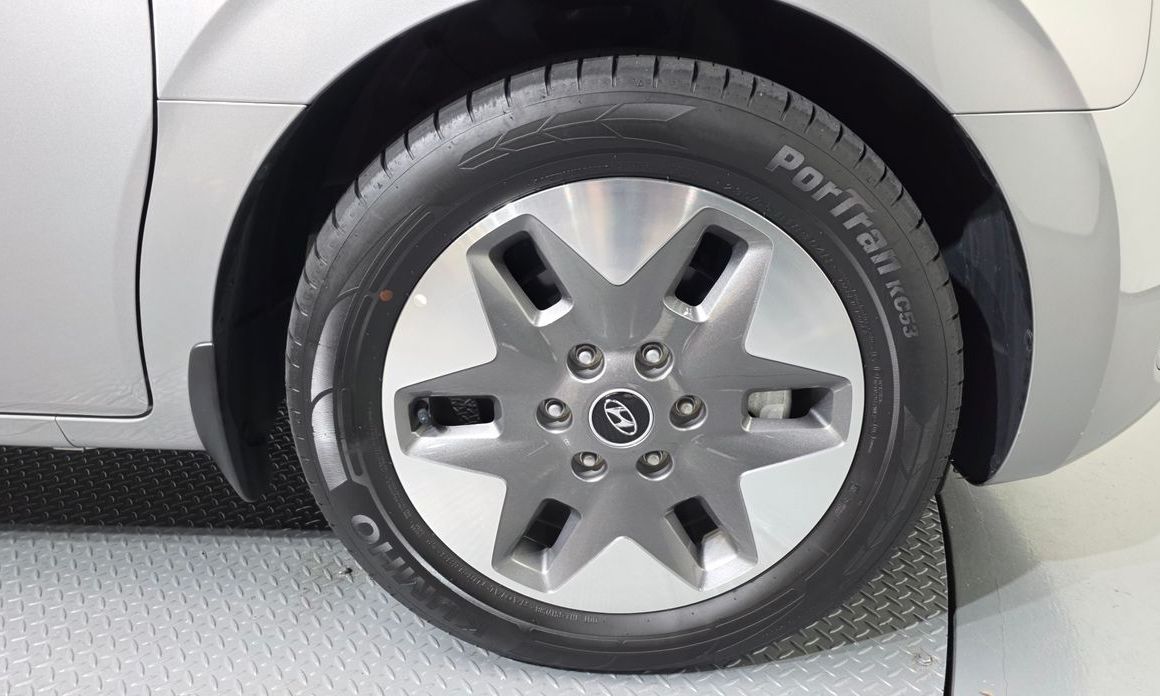 Hyundai Staria 2023