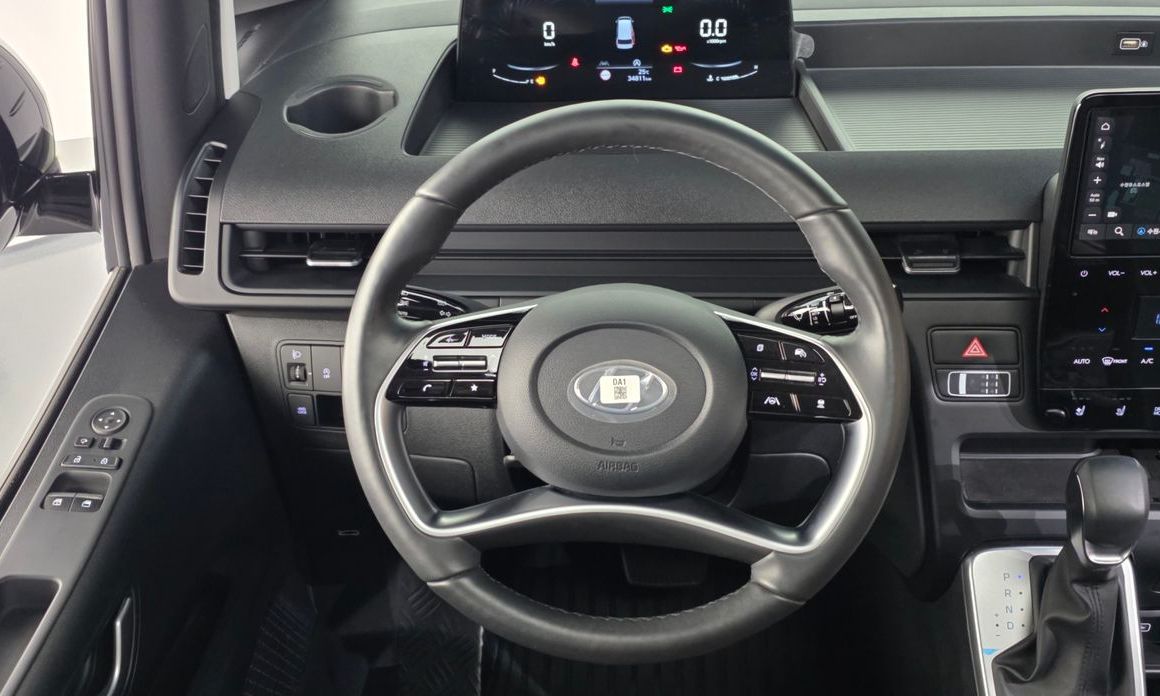 Hyundai Staria 2023