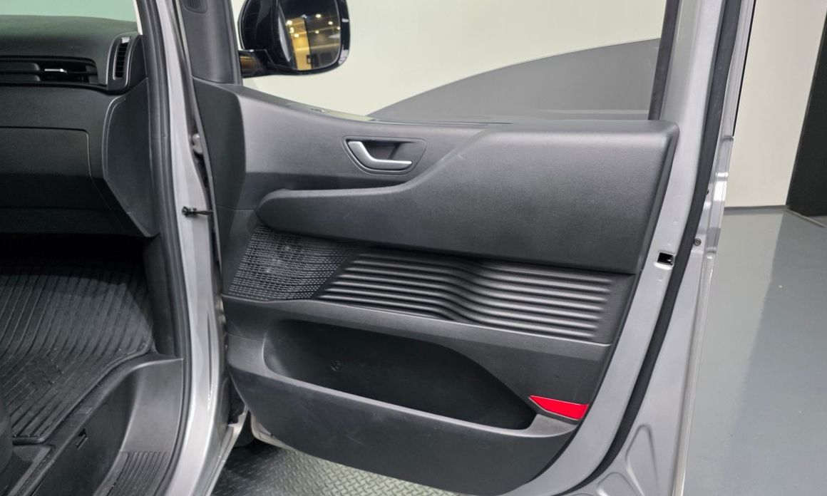 Hyundai Staria 2023