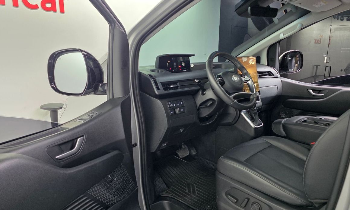 Hyundai Staria 2023