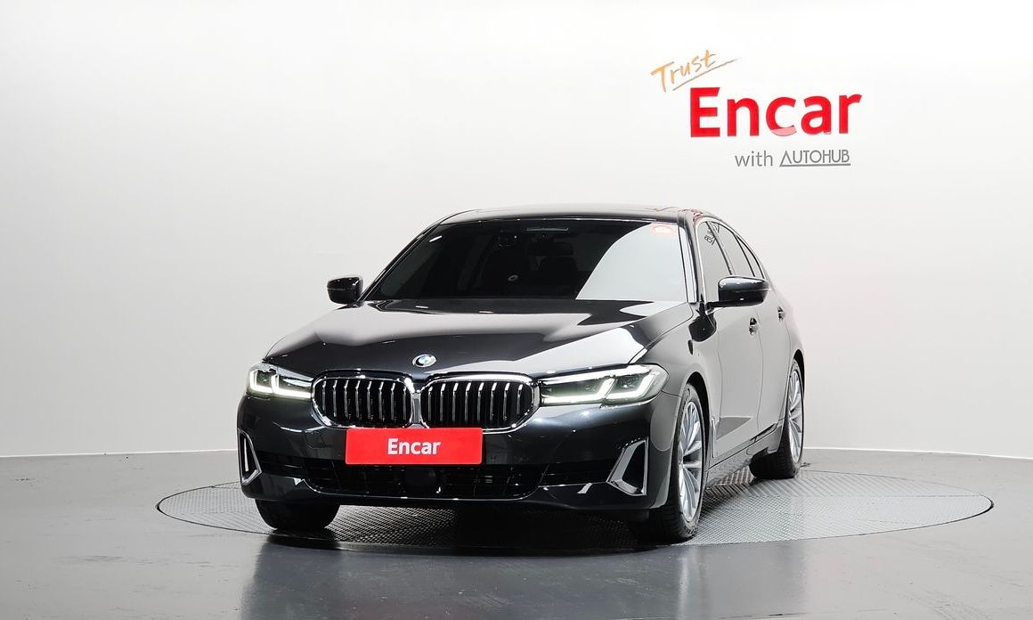 BMW 5-Series 2021