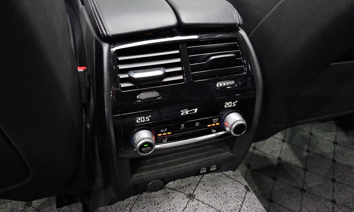 BMW 5-Series 2021