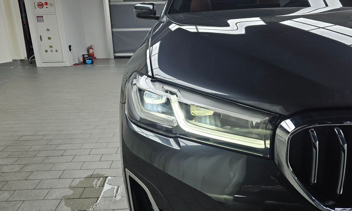BMW 5-Series 2021