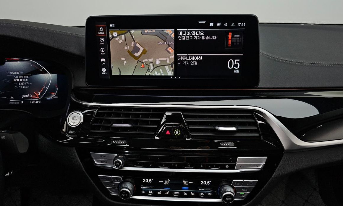BMW 5-Series 2021