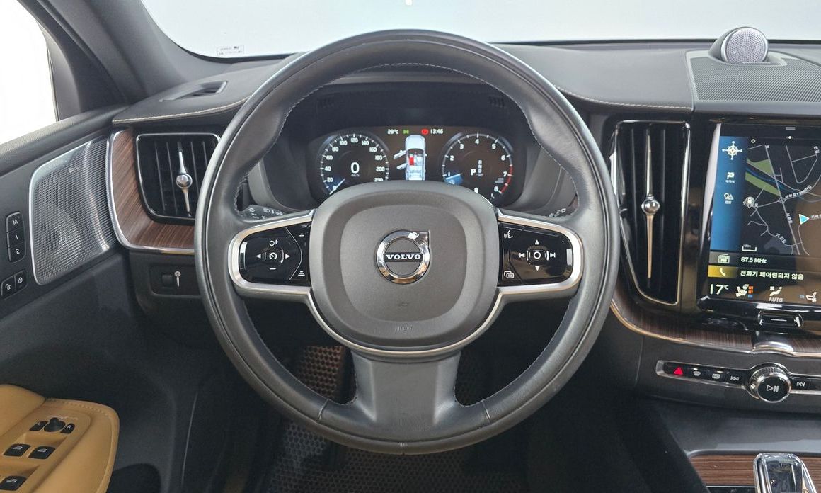 Volvo XC60 2021