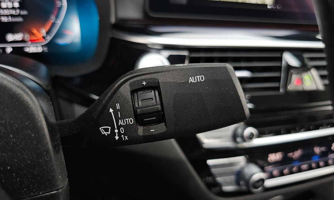 BMW 5-Series 2021