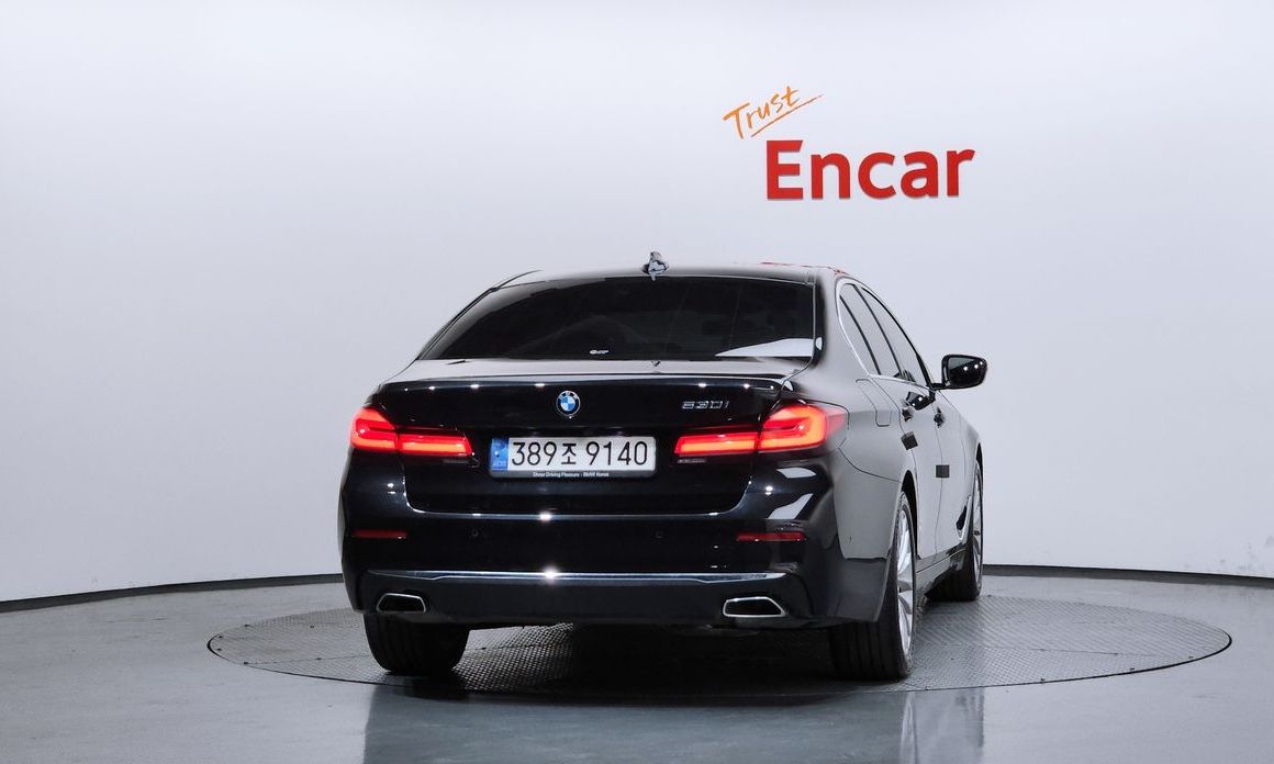 BMW 5-Series 2022